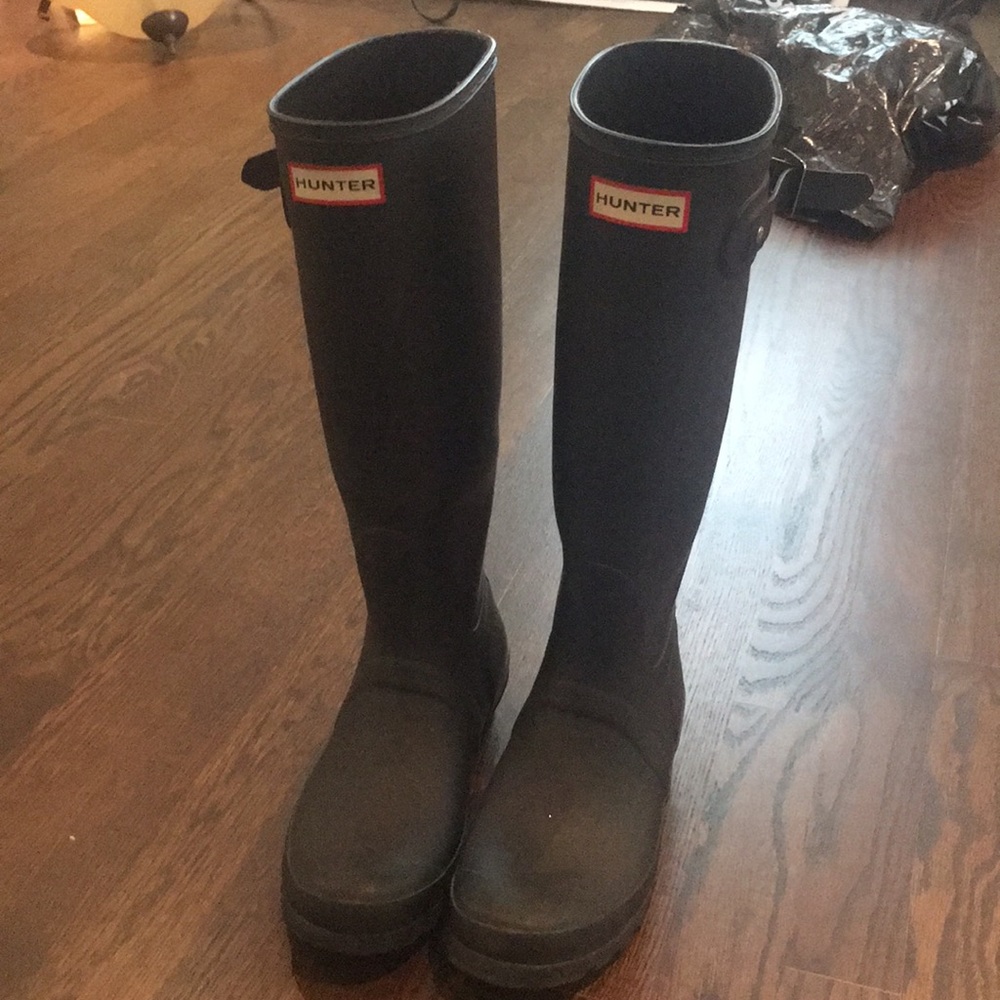 Practically new tall Hunter rain boots